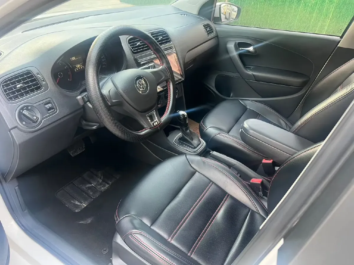 2016 Volkswagen Polo 1.4L 90HP L4 6AT,autocango,china used car exporter,china ev exporter,chinese used car exporter,chinese used ev exporter