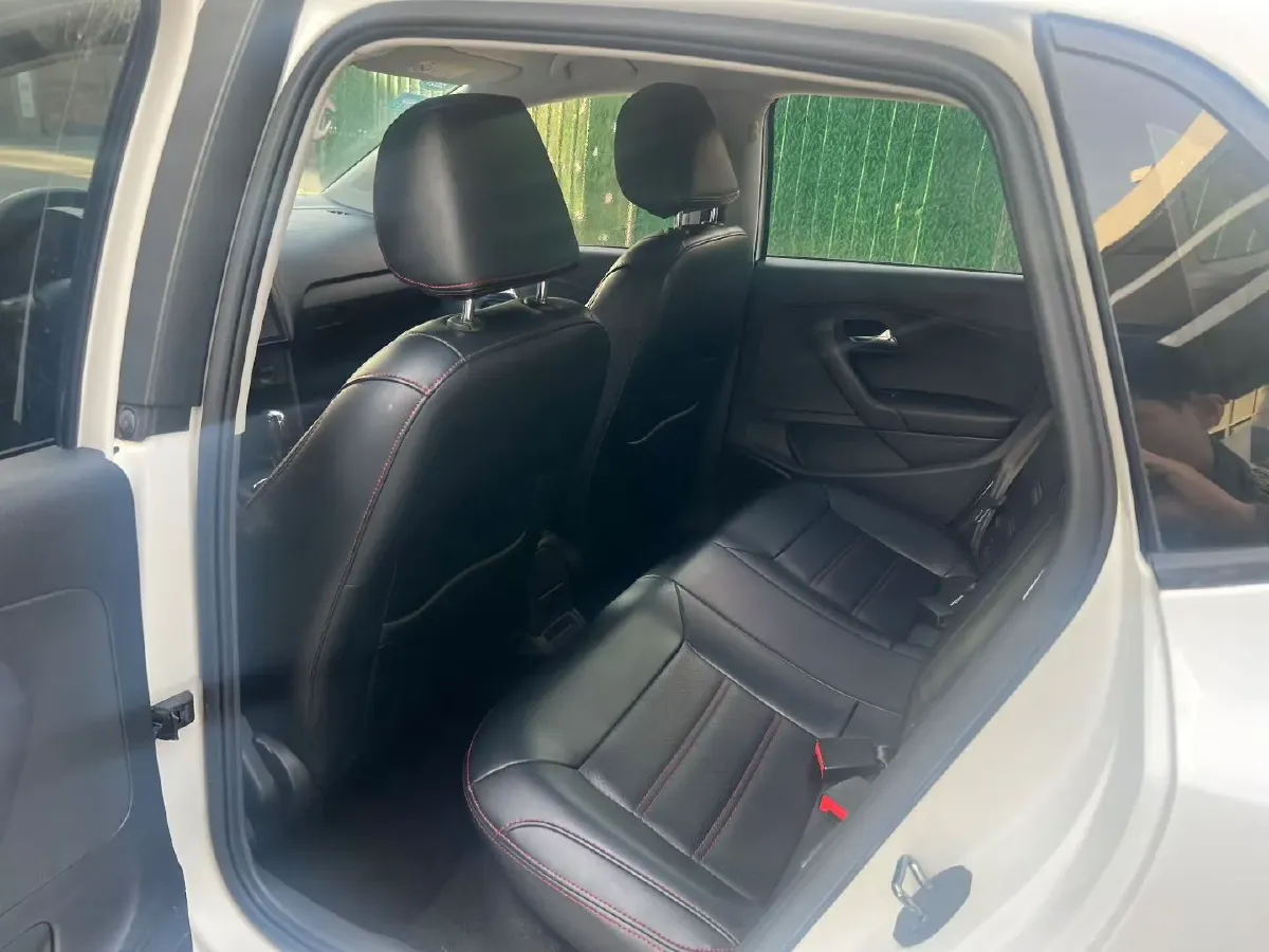 2016 Volkswagen Polo 1.4L 90HP L4 6AT,autocango,china used car exporter,china ev exporter,chinese used car exporter,chinese used ev exporter