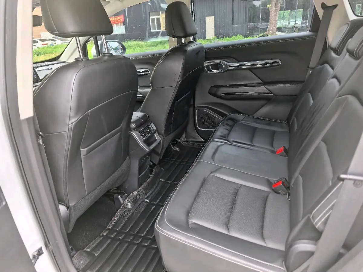 2020 Geely Okavango 1.8T 184HP L4 7DCT,autocango,china used car exporter,china ev exporter,chinese used car exporter,chinese used ev exporter