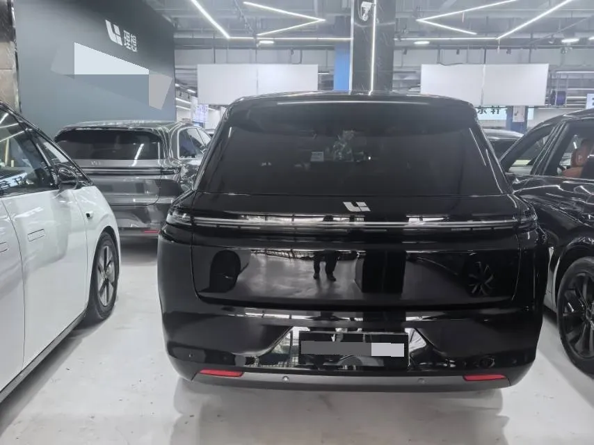 2024 Volvo S60 2.0T 197HP L4 7DCT,autocango,china used car exporter,china ev exporter,chinese used car exporter,chinese used ev exporter