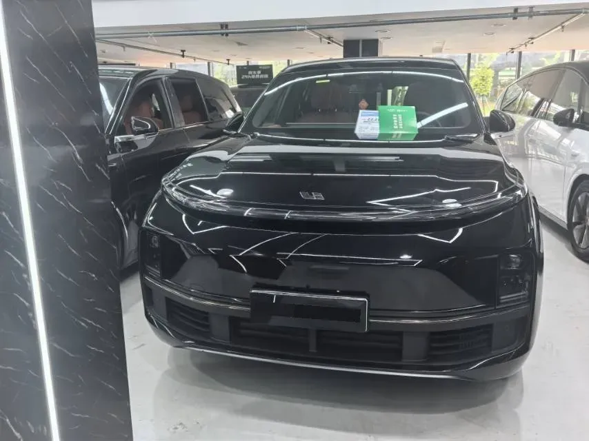 2024 Volvo S60 2.0T 197HP L4 7DCT,autocango,china used car exporter,china ev exporter,chinese used car exporter,chinese used ev exporter