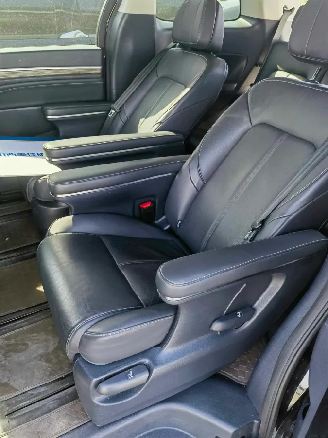 2024 GAC Trumpchi M8 2.0T 252HP L4 8AT,autocango,china used car exporter,china ev exporter,chinese used car exporter,chinese used ev exporter