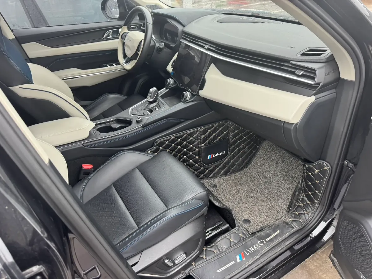 2021 LYNK&CO 01 2.0T 218HP L4 8AT,autocango,china used car exporter,china ev exporter,chinese used car exporter,chinese used ev exporter