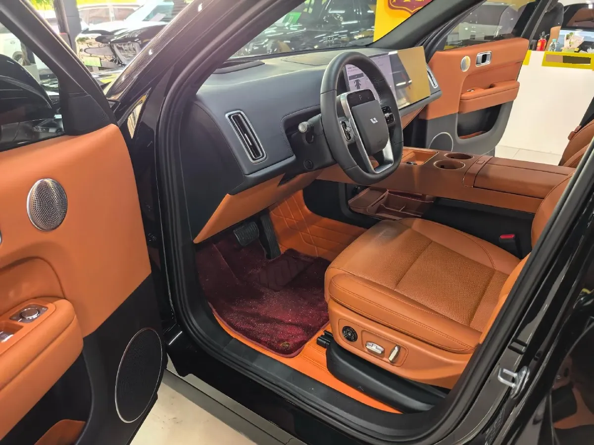 2025 Li L6 Range Extended 154HP L4 REEV,autocango,china used car exporter,china ev exporter,chinese used car exporter,chinese used ev exporter