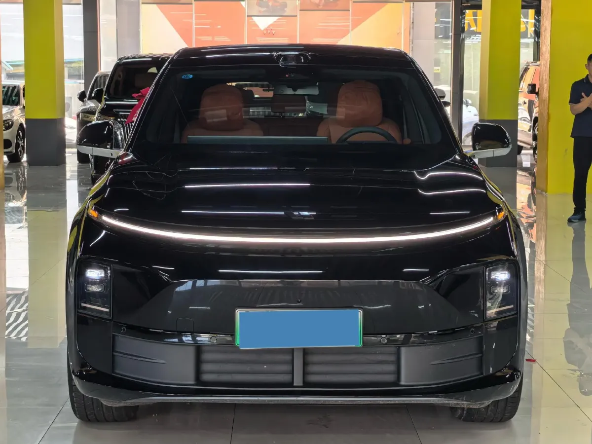 2025 Li L6 Range Extended 154HP L4 REEV,autocango,china used car exporter,china ev exporter,chinese used car exporter,chinese used ev exporter