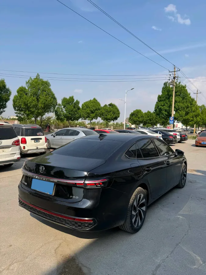 2025 Volkswagen Passat 2.0T 220HP L4 7DCT,autocango,china used car exporter,china ev exporter,chinese used car exporter,chinese used ev exporter