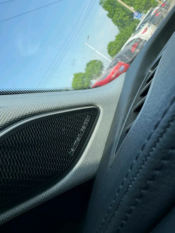 2025 Volkswagen Passat 2.0T 220HP L4 7DCT,autocango,china used car exporter,china ev exporter,chinese used car exporter,chinese used ev exporter