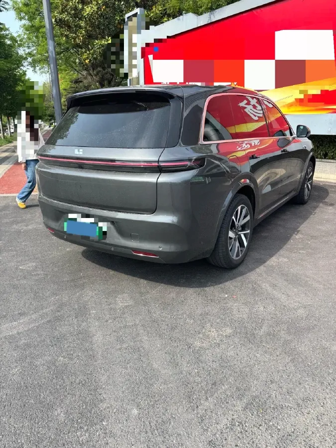 2023 Li L8 Range Extended 154HP REEV 40.9KWH,autocango,china used car exporter,china ev exporter,chinese used car exporter,chinese used ev exporter