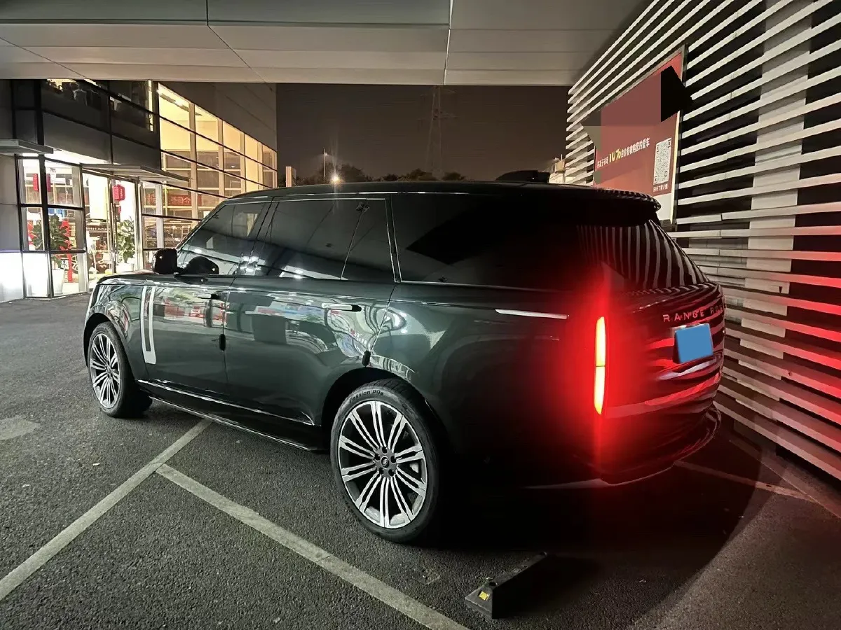 2023 Land Rover Range Rover 3.0T 400HP L6 8AT,autocango,china used car exporter,china ev exporter,chinese used car exporter,chinese used ev exporter