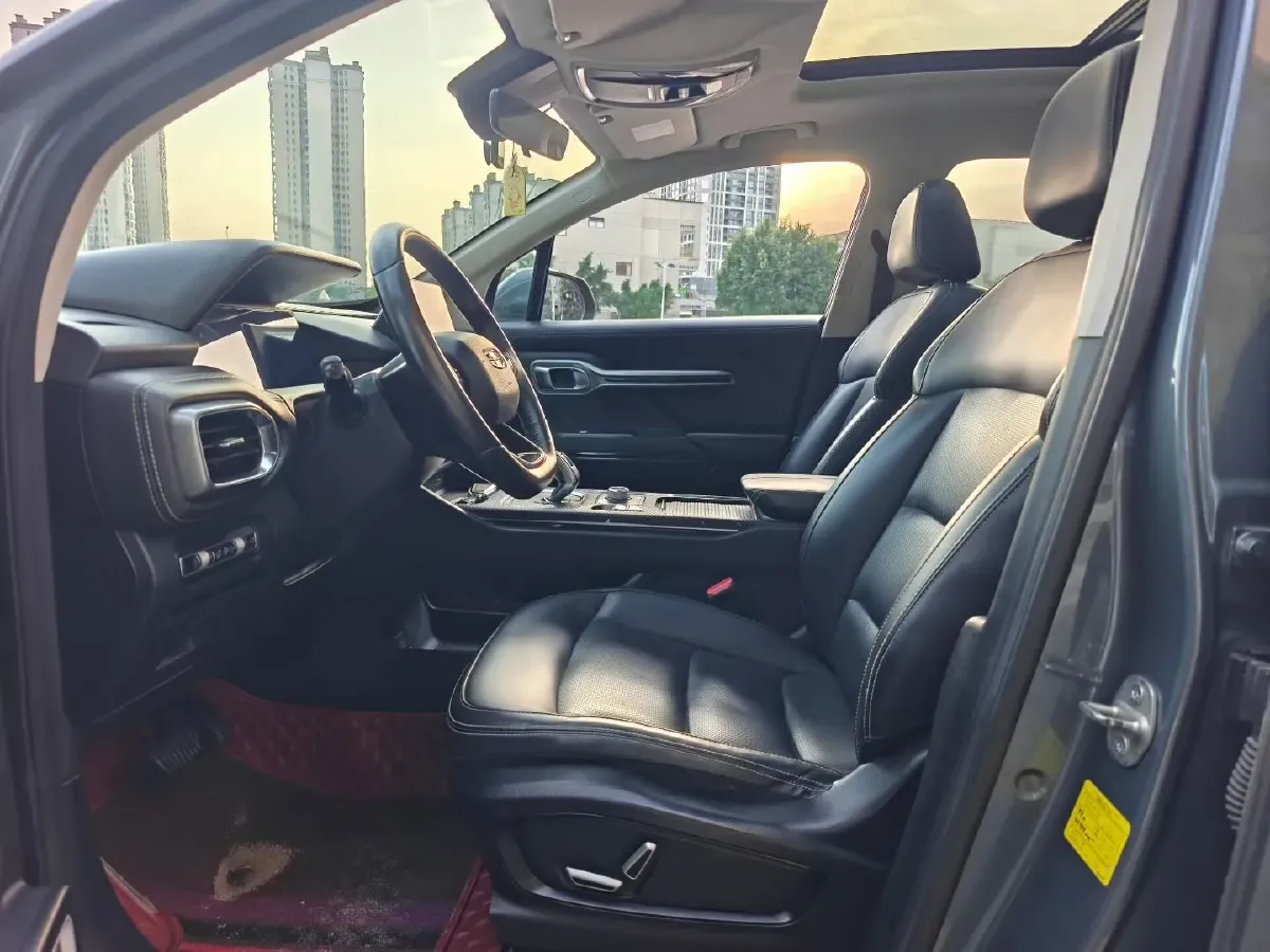 2020 Geely Okavango 1.8T 184HP L4 7DCT,autocango,china used car exporter,china ev exporter,chinese used car exporter,chinese used ev exporter