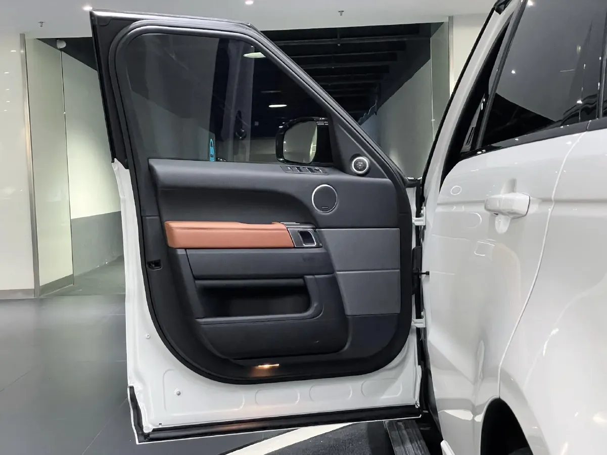 2017 Land Rover Range Rover Sport 3.0T 340HP V6 8AT,autocango,china used car exporter,china ev exporter,chinese used car exporter,chinese used ev exporter