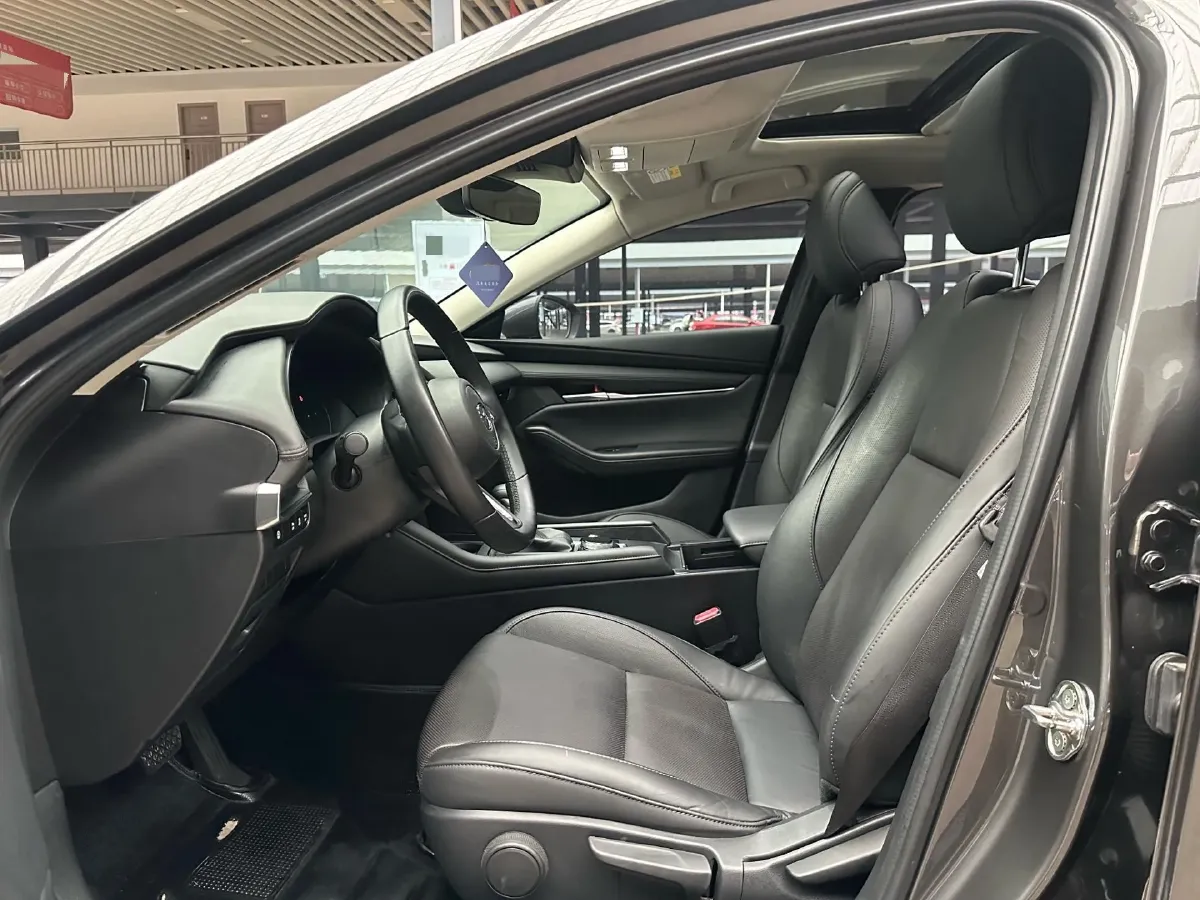 2020 Mazda 3 Axela 2.0L 158HP L4 6AT,autocango,china used car exporter,china ev exporter,chinese used car exporter,chinese used ev exporter