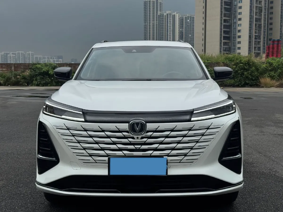 2025 ChangAn CS75 Plus 1.5T 188HP L4 8AT,autocango,china used car exporter,china ev exporter,chinese used car exporter,chinese used ev exporter