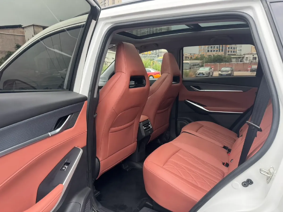 2025 ChangAn CS75 Plus 1.5T 188HP L4 8AT,autocango,china used car exporter,china ev exporter,chinese used car exporter,chinese used ev exporter