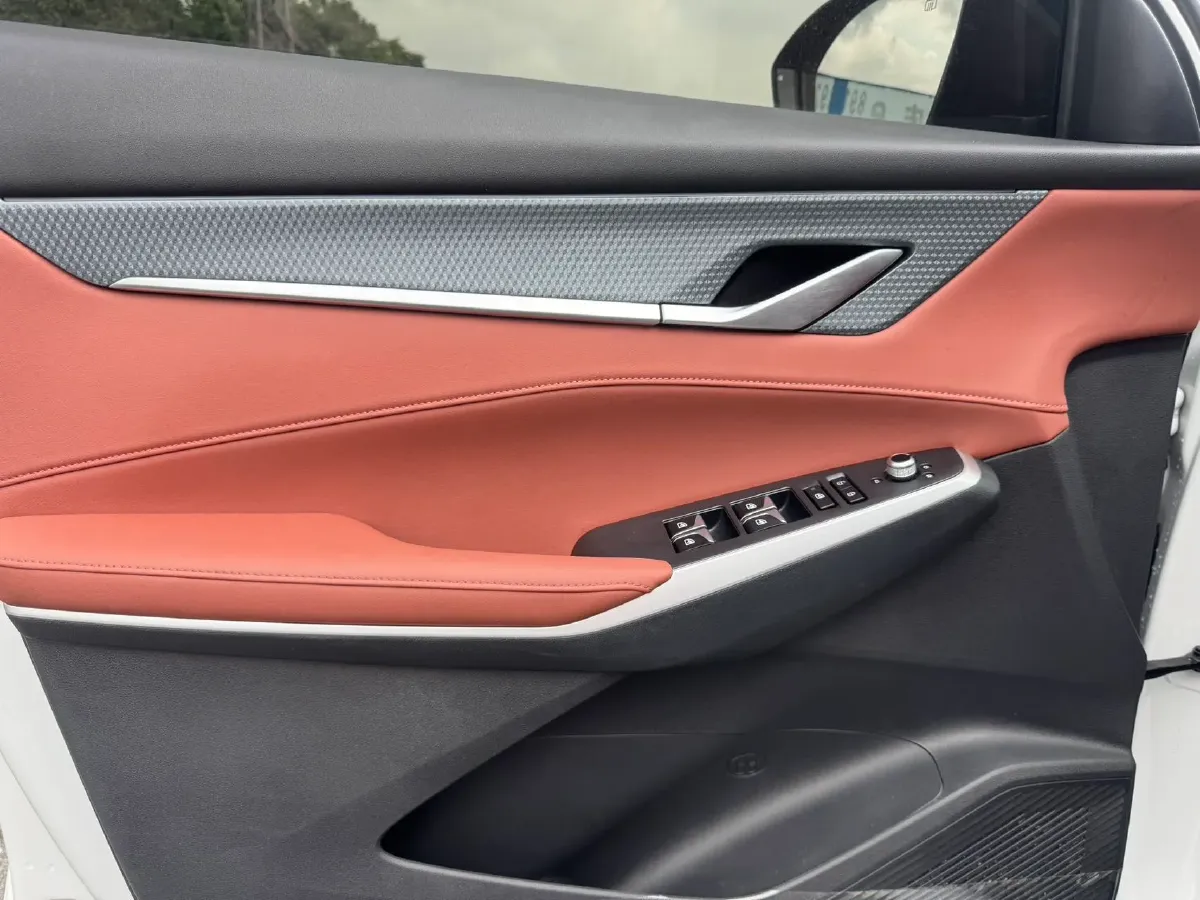 2025 ChangAn CS75 Plus 1.5T 188HP L4 8AT,autocango,china used car exporter,china ev exporter,chinese used car exporter,chinese used ev exporter