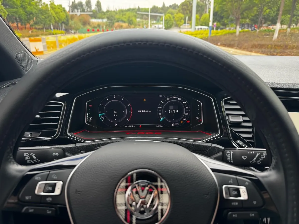 2019 Volkswagen T-Roc 1.4T 150HP L4 7DCT,autocango,china used car exporter,china ev exporter,chinese used car exporter,chinese used ev exporter