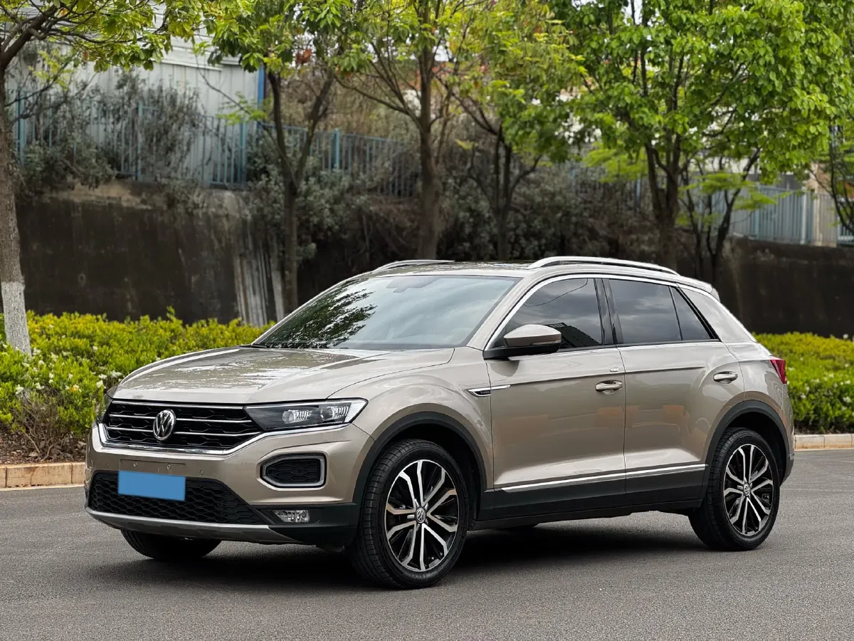2019 Volkswagen T-Roc 1.4T 150HP L4 7DCT,autocango,china used car exporter,china ev exporter,chinese used car exporter,chinese used ev exporter