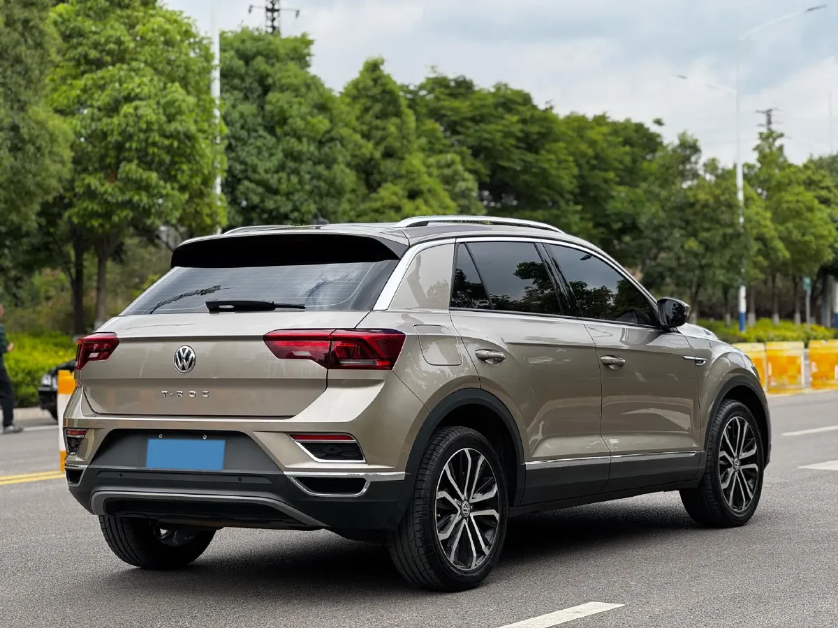 2019 Volkswagen T-Roc 1.4T 150HP L4 7DCT,autocango,china used car exporter,china ev exporter,chinese used car exporter,chinese used ev exporter