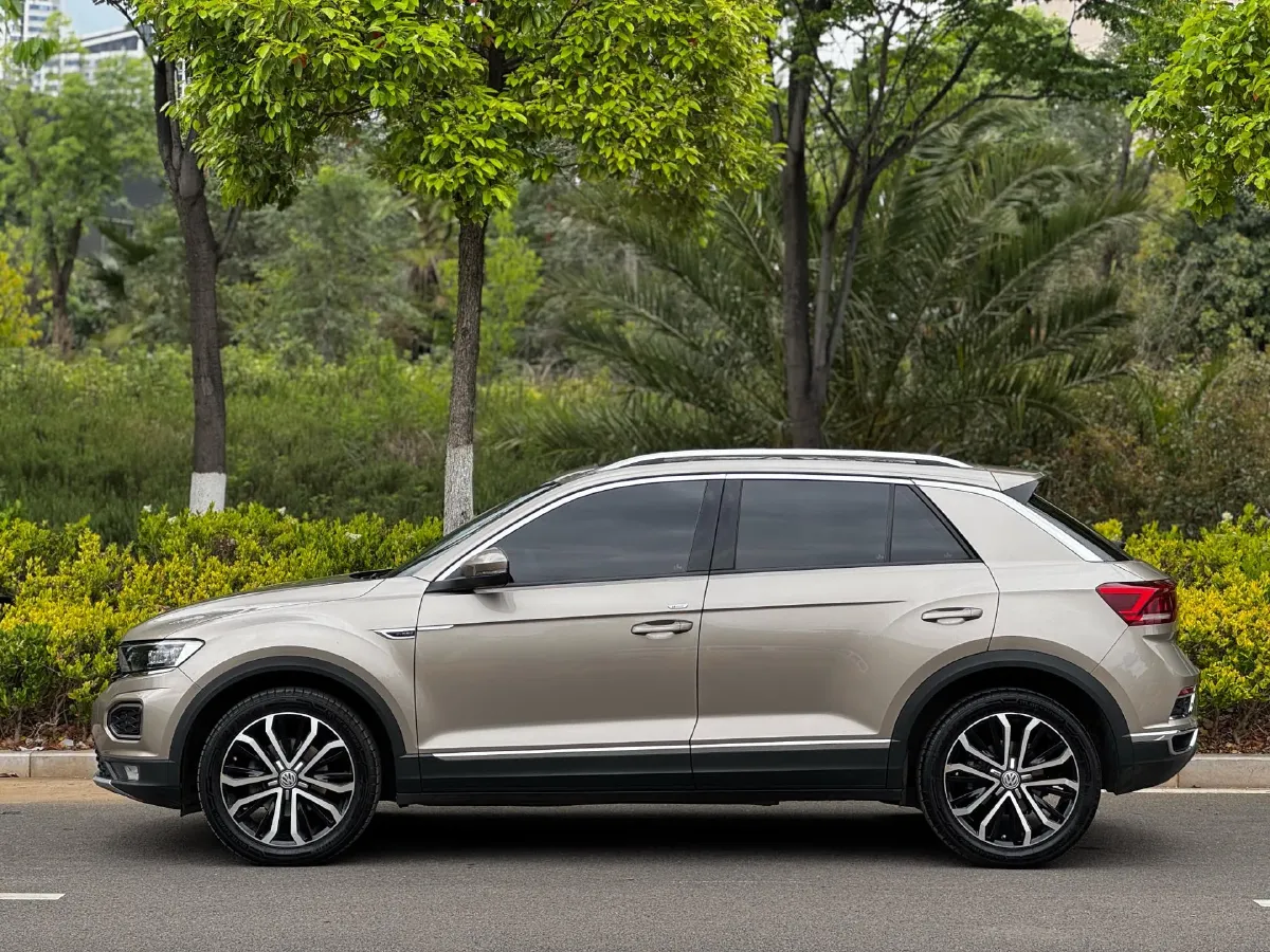 2019 Volkswagen T-Roc 1.4T 150HP L4 7DCT,autocango,china used car exporter,china ev exporter,chinese used car exporter,chinese used ev exporter