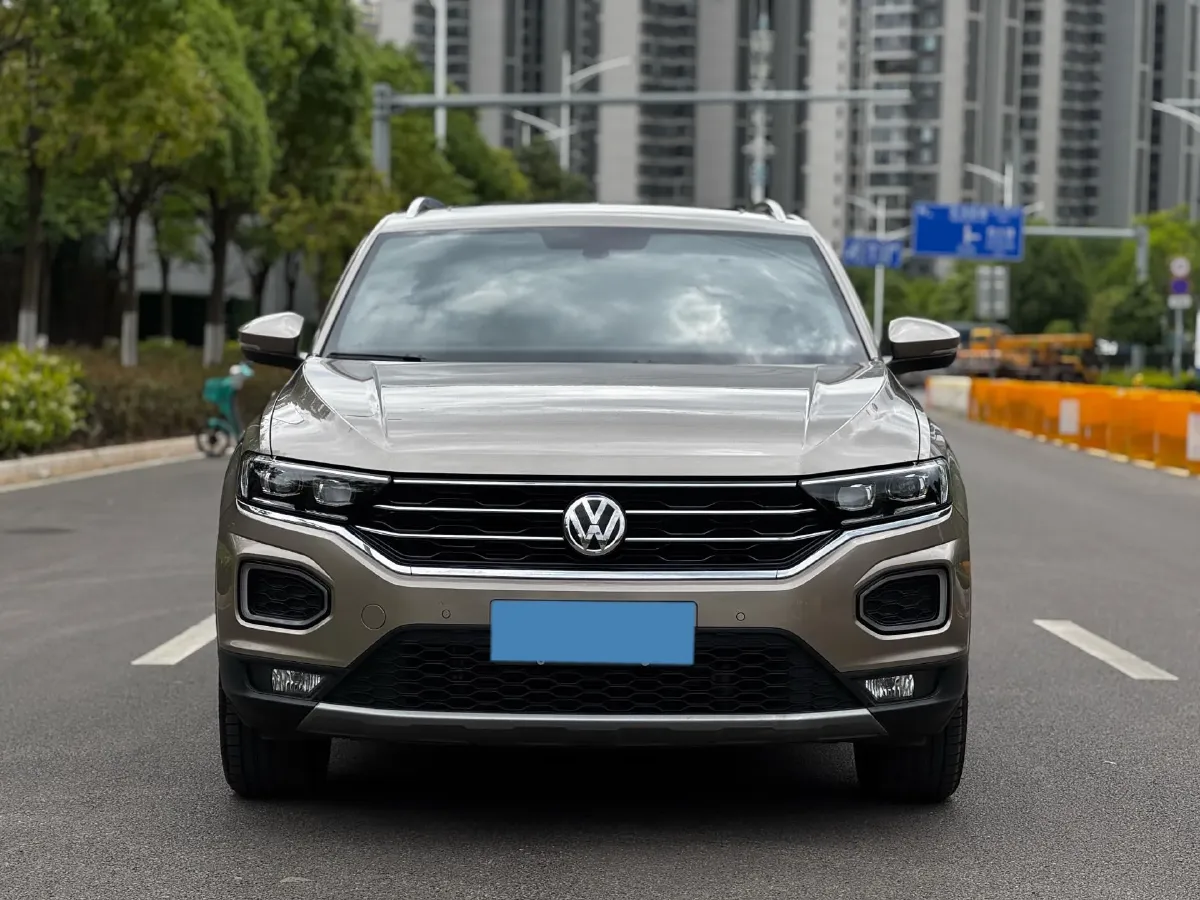 2019 Volkswagen T-Roc 1.4T 150HP L4 7DCT,autocango,china used car exporter,china ev exporter,chinese used car exporter,chinese used ev exporter