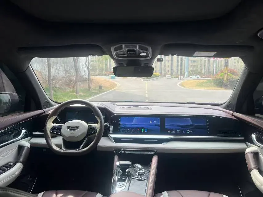 2021 Geely Monjaro 2.0T 218HP L4 7DCT,autocango,china used car exporter,china ev exporter,chinese used car exporter,chinese used ev exporter