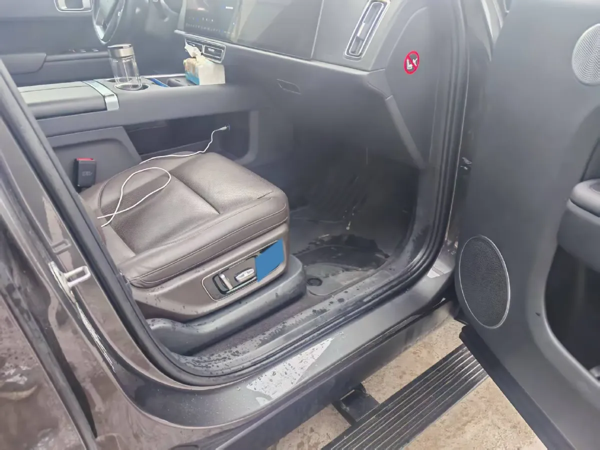 2022 Li L9 Range Extended 154HP REEV 42.6KWH,autocango,china used car exporter,china ev exporter,chinese used car exporter,chinese used ev exporter