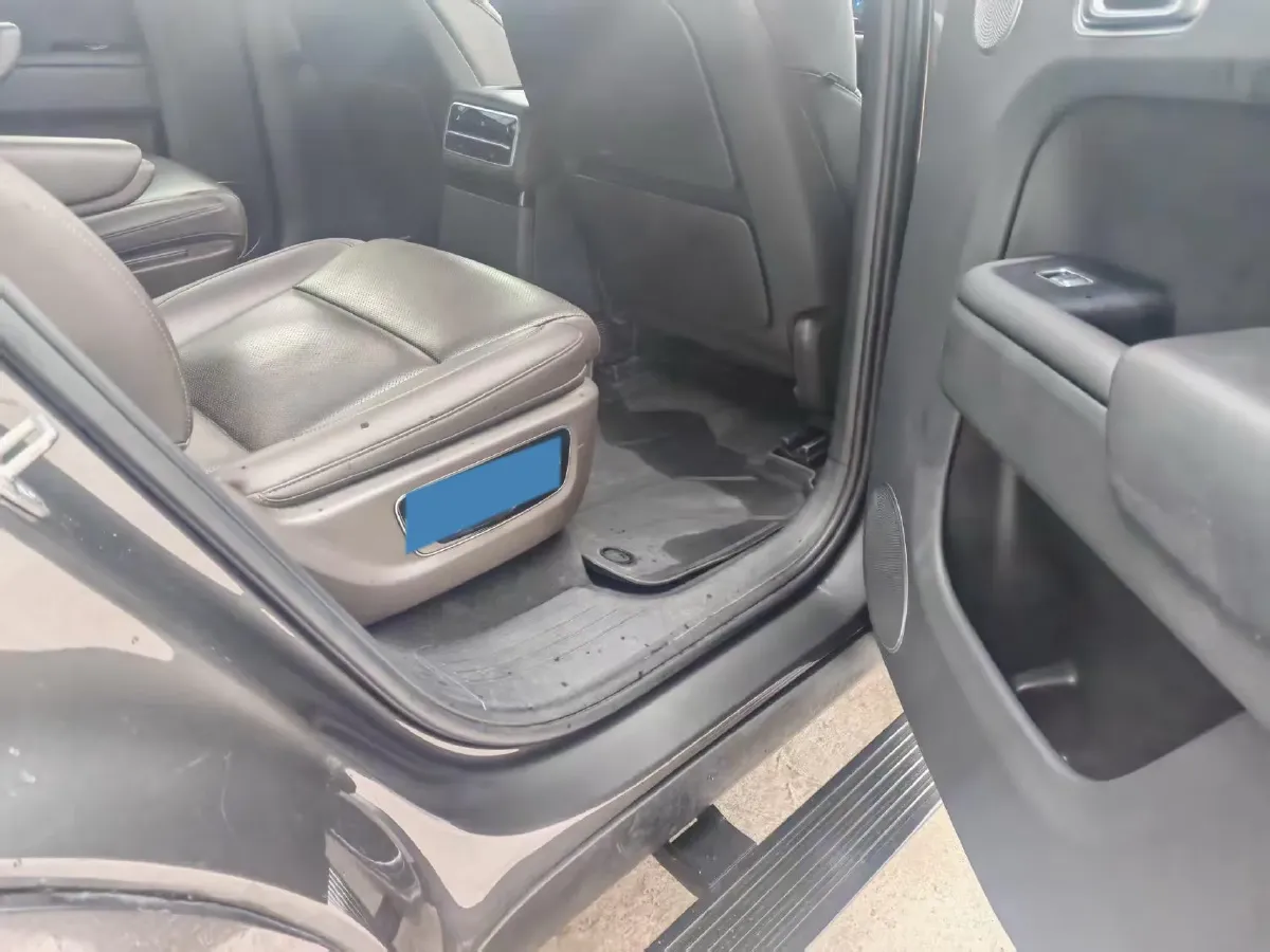 2022 Li L9 Range Extended 154HP REEV 42.6KWH,autocango,china used car exporter,china ev exporter,chinese used car exporter,chinese used ev exporter