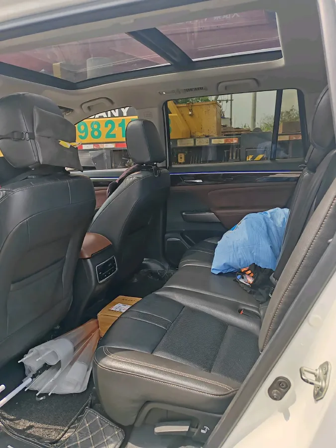 2017 GAC Trumpchi GS8 2.0T 201HP L4 6AT,autocango,china used car exporter,china ev exporter,chinese used car exporter,chinese used ev exporter