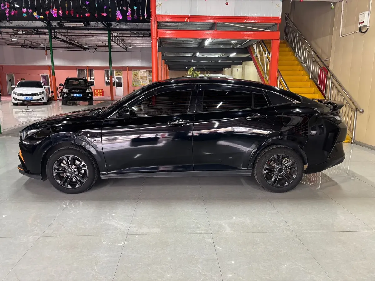 2024 DongFeng Aeolus YiXuan 1.5L 125HP L4 6DCT,autocango,china used car exporter,china ev exporter,chinese used car exporter,chinese used ev exporter