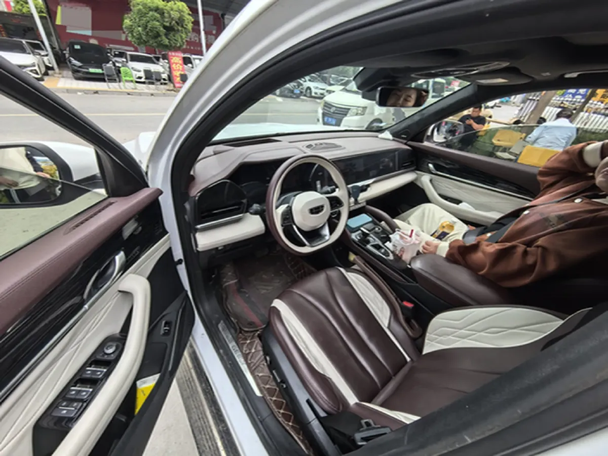 2021 Geely Monjaro 2.0T 218HP L4 7DCT,autocango,china used car exporter,china ev exporter,chinese used car exporter,chinese used ev exporter