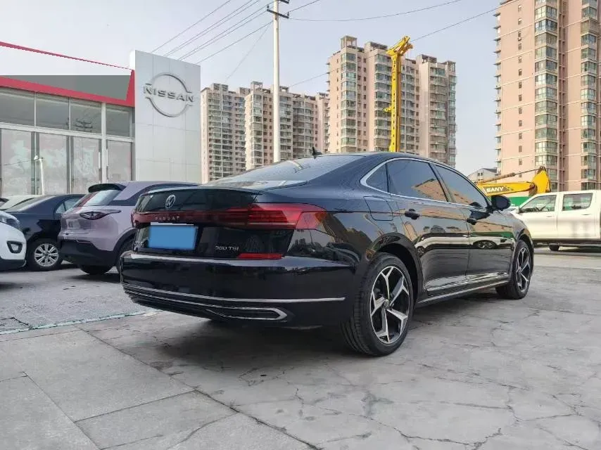 2025 Volkswagen Passat 2.0T 220HP L4 7DCT,autocango,china used car exporter,china ev exporter,chinese used car exporter,chinese used ev exporter