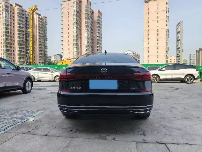 2025 Volkswagen Passat 2.0T 220HP L4 7DCT,autocango,china used car exporter,china ev exporter,chinese used car exporter,chinese used ev exporter