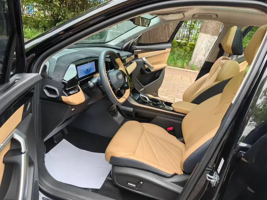 2023 Geely StarRay 1.5T 181HP L4 7DCT,autocango,china used car exporter,china ev exporter,chinese used car exporter,chinese used ev exporter