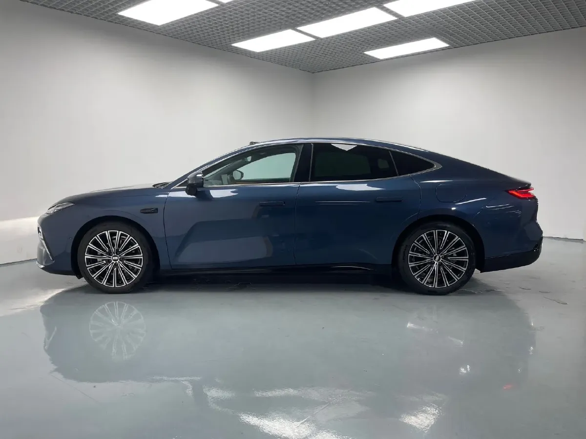 2025 Geely Galaxy Starshine 8 1.5T 163HP L4 3DHT PHEV 27.69KWH,autocango,china used car exporter,china ev exporter,chinese used car exporter,chinese used ev exporter