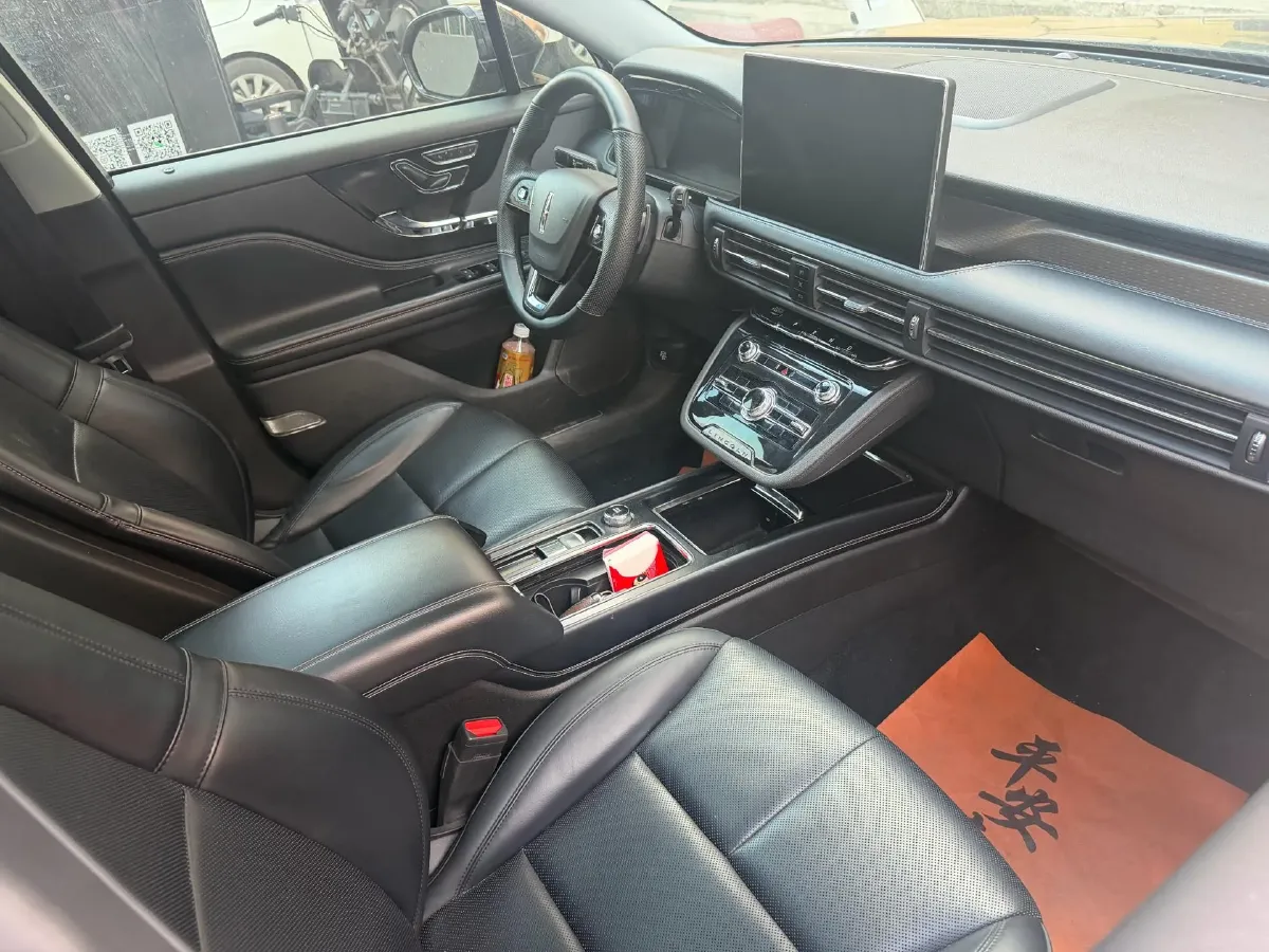 2021 Lincoln Corsair 2.0T 245HP L4 8AT,autocango,china used car exporter,china ev exporter,chinese used car exporter,chinese used ev exporter