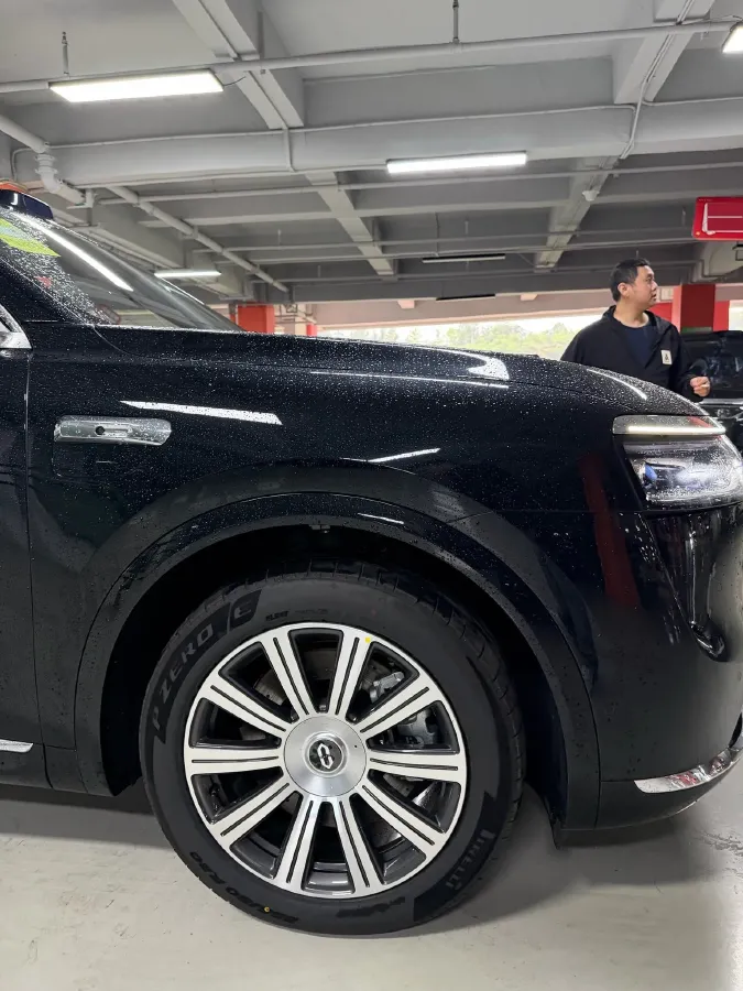 2025 AITO AITO M8 REEV 160HP REEV 53.4KWH,autocango,china used car exporter,china ev exporter,chinese used car exporter,chinese used ev exporter