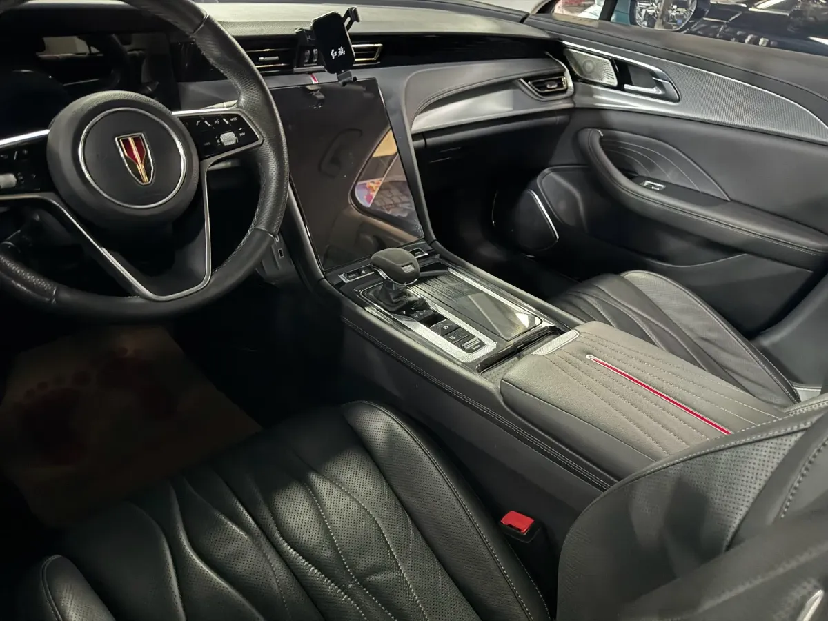 2023 HongQi H5 2.0T 224HP L4 8AT,autocango,china used car exporter,china ev exporter,chinese used car exporter,chinese used ev exporter