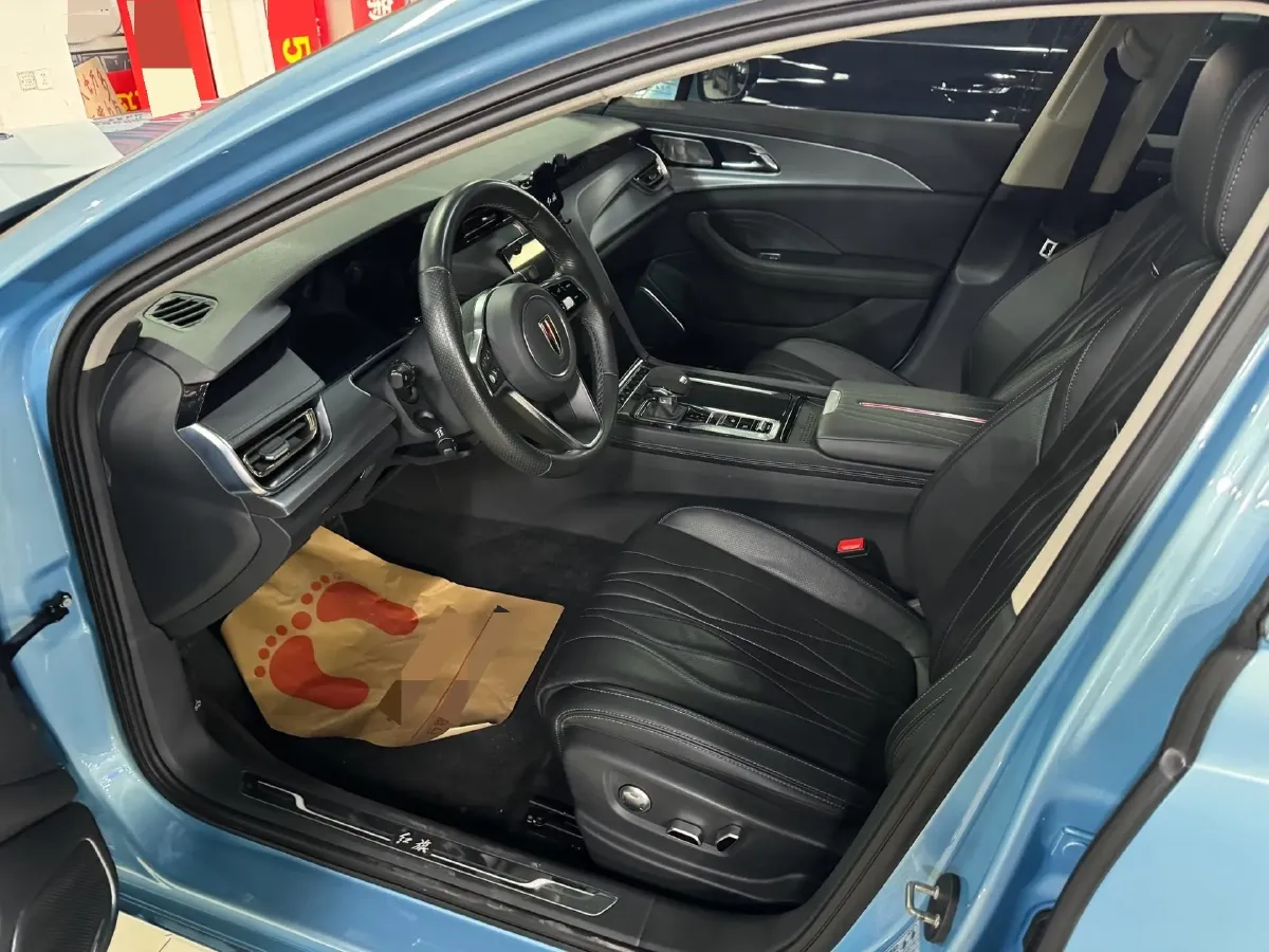 2023 HongQi H5 2.0T 224HP L4 8AT,autocango,china used car exporter,china ev exporter,chinese used car exporter,chinese used ev exporter