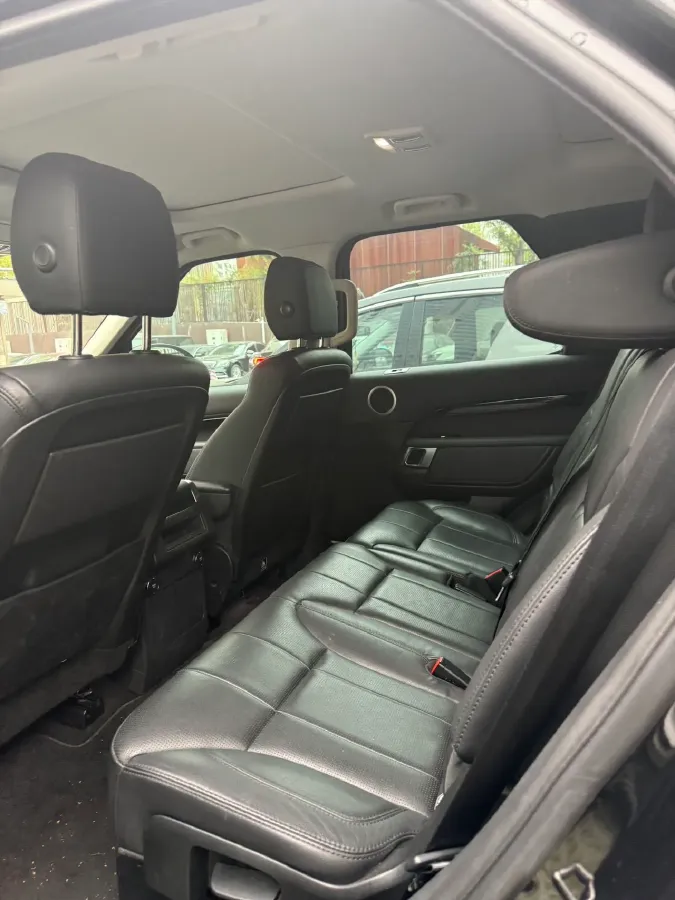 2019 Land Rover Discovery 3.0T 340HP V6 8AT,autocango,china used car exporter,china ev exporter,chinese used car exporter,chinese used ev exporter