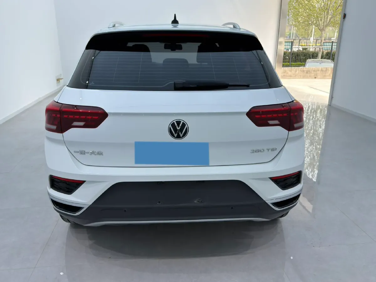 2022 Volkswagen T-Roc 1.4T 150HP L4 7DCT,autocango,china used car exporter,china ev exporter,chinese used car exporter,chinese used ev exporter