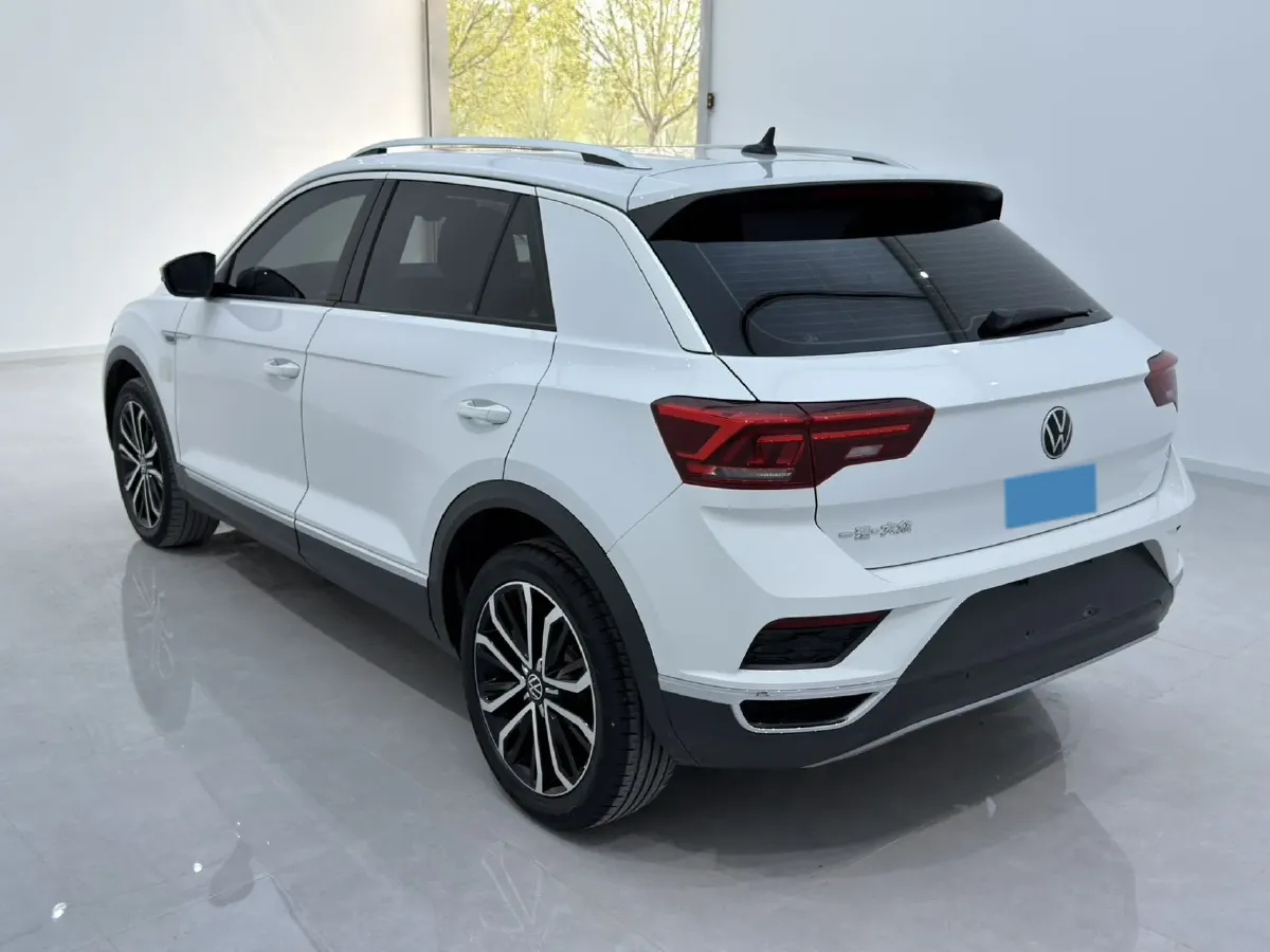 2022 Volkswagen T-Roc 1.4T 150HP L4 7DCT,autocango,china used car exporter,china ev exporter,chinese used car exporter,chinese used ev exporter