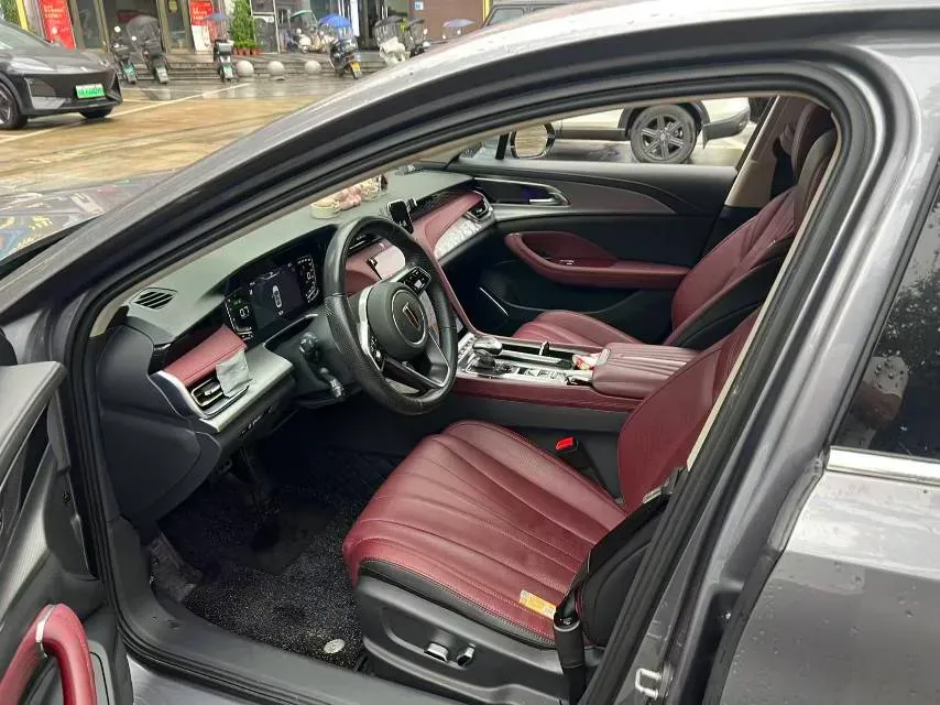 2023 HongQi H5 2.0T 224HP L4 8AT,autocango,china used car exporter,china ev exporter,chinese used car exporter,chinese used ev exporter