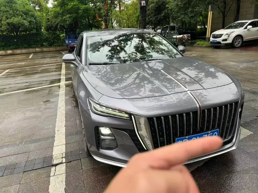 2023 HongQi H5 2.0T 224HP L4 8AT,autocango,china used car exporter,china ev exporter,chinese used car exporter,chinese used ev exporter