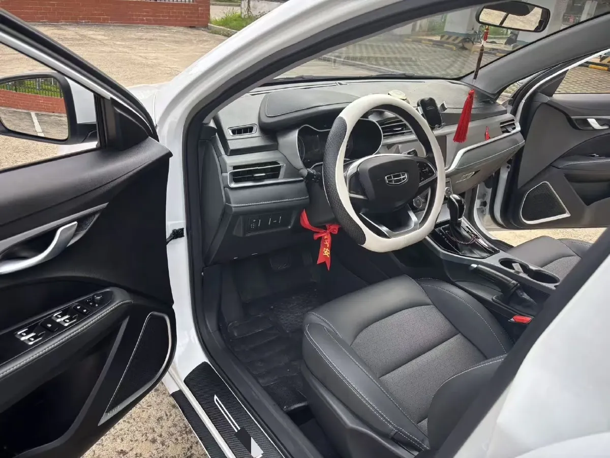 2021 Geely Emgrand 1.5L 109HP L4 CVT,autocango,china used car exporter,china ev exporter,chinese used car exporter,chinese used ev exporter