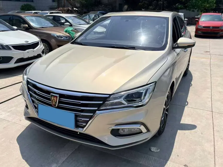2021 Roewe i5 1.5L 120HP L4 5MT,autocango,china used car exporter,china ev exporter,chinese used car exporter,chinese used ev exporter