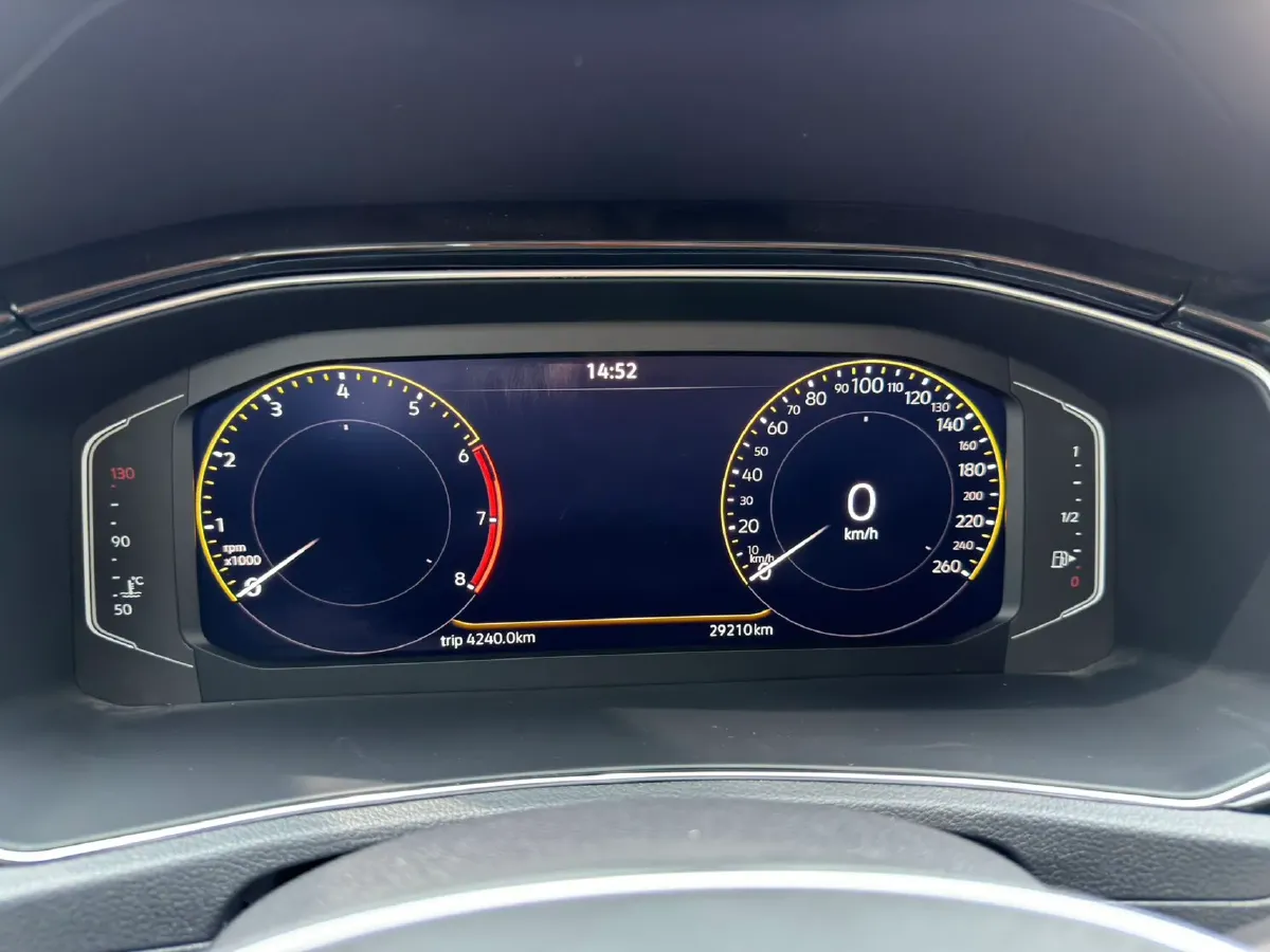 2022 Volkswagen T-Roc 1.4T 150HP L4 7DCT,autocango,china used car exporter,china ev exporter,chinese used car exporter,chinese used ev exporter