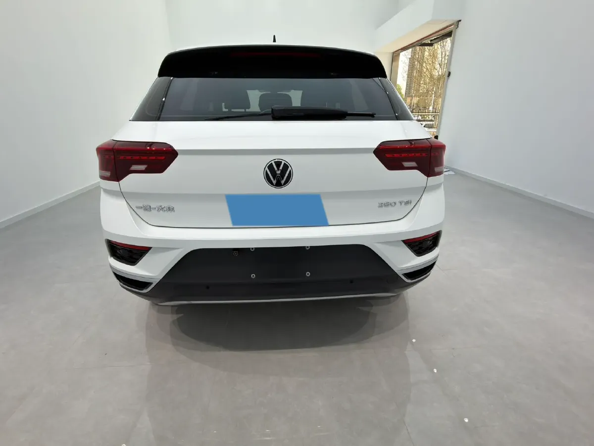2022 Volkswagen T-Roc 1.4T 150HP L4 7DCT,autocango,china used car exporter,china ev exporter,chinese used car exporter,chinese used ev exporter