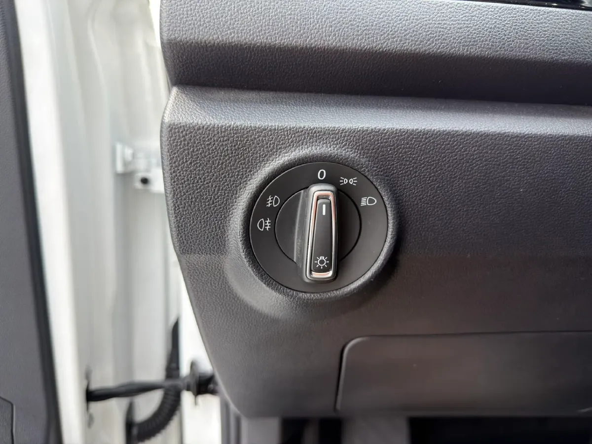 2022 Volkswagen T-Roc 1.4T 150HP L4 7DCT,autocango,china used car exporter,china ev exporter,chinese used car exporter,chinese used ev exporter