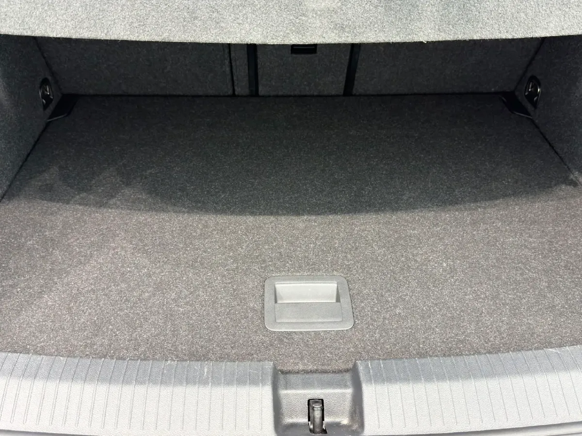 2022 Volkswagen T-Roc 1.4T 150HP L4 7DCT,autocango,china used car exporter,china ev exporter,chinese used car exporter,chinese used ev exporter