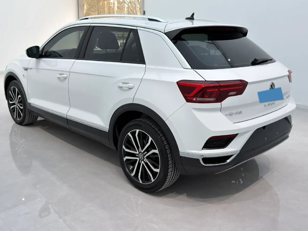 2022 Volkswagen T-Roc 1.4T 150HP L4 7DCT,autocango,china used car exporter,china ev exporter,chinese used car exporter,chinese used ev exporter